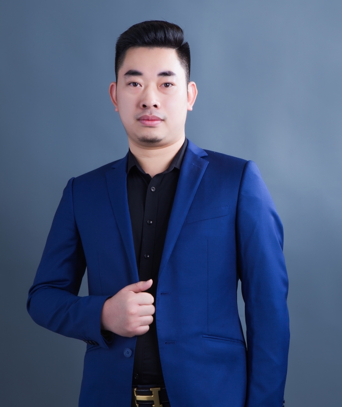130方歐式裝修風格三居室裝修，打掃干凈特漂亮！